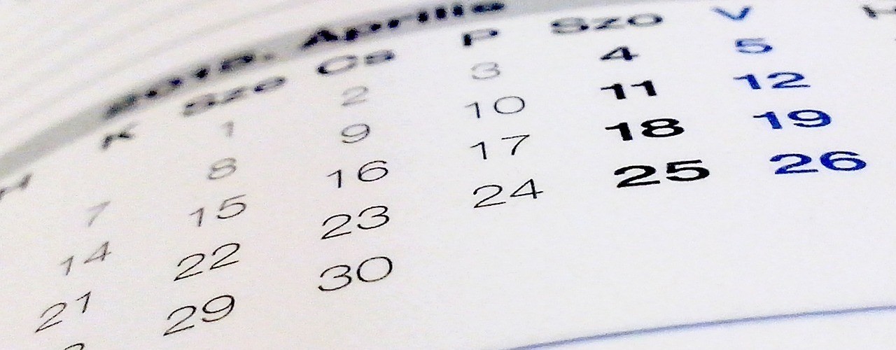 Photo:pixabay The picture shows a calendar page of the month of April.