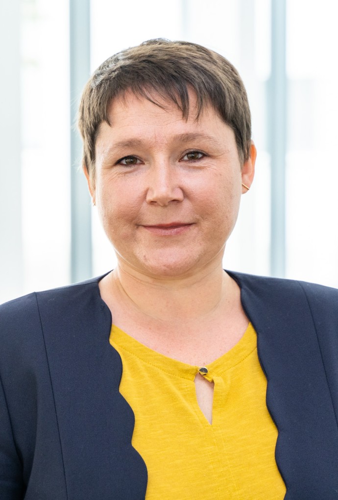 Ansprechpartnerin Stefanie Mau