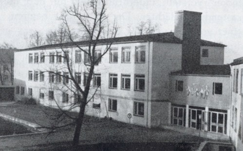 Neubau soziale Frauenschule (Quelle: Neher: Das Münchner Kindergärtnerinnenseminar, S. 38.) Neubau soziale Frauenschule