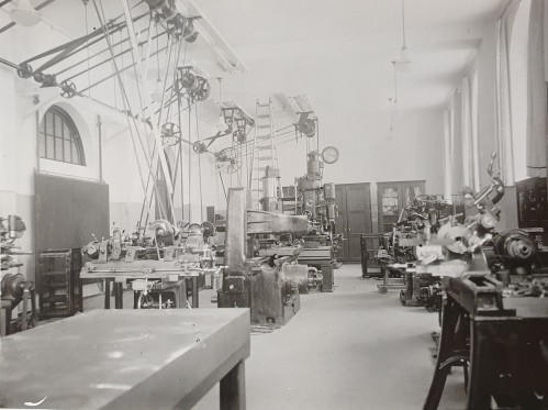Maschinenhalle (Quelle: Stadtarchiv München, DE-1992-FS-STB-8103) Maschinenhalle