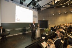 HM-Präsident Prof. Dr. Martin Leitner bei seiner Begrüßung der Gäste (Foto: Sandra Sommerkamp)
