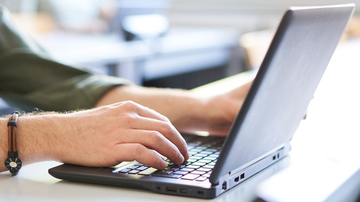 Arbeiten am Laptop