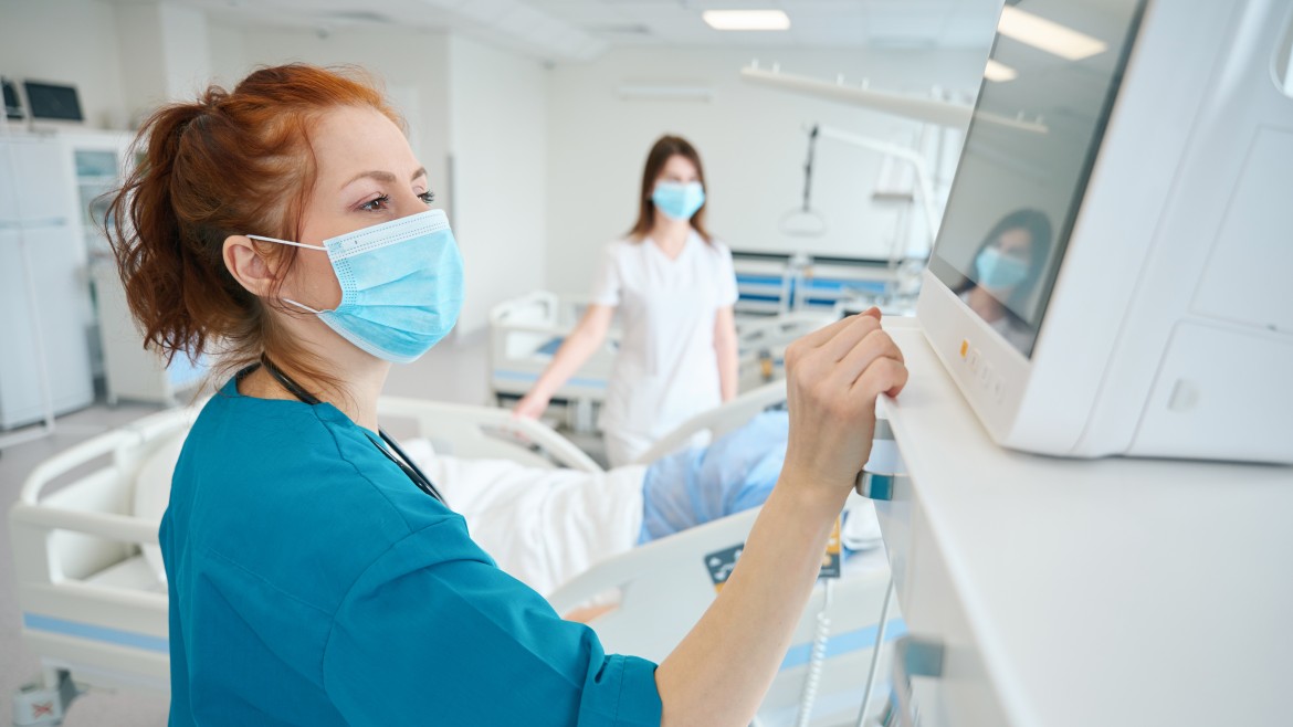 Pflegekräfte im Krankenhaus (Foto: AdobeStock) Pflegekräfte im Krankenhaus