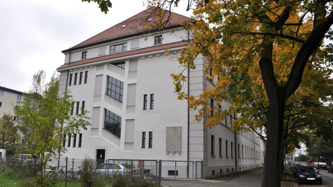 Gebäude an der Schachenmeierstraße