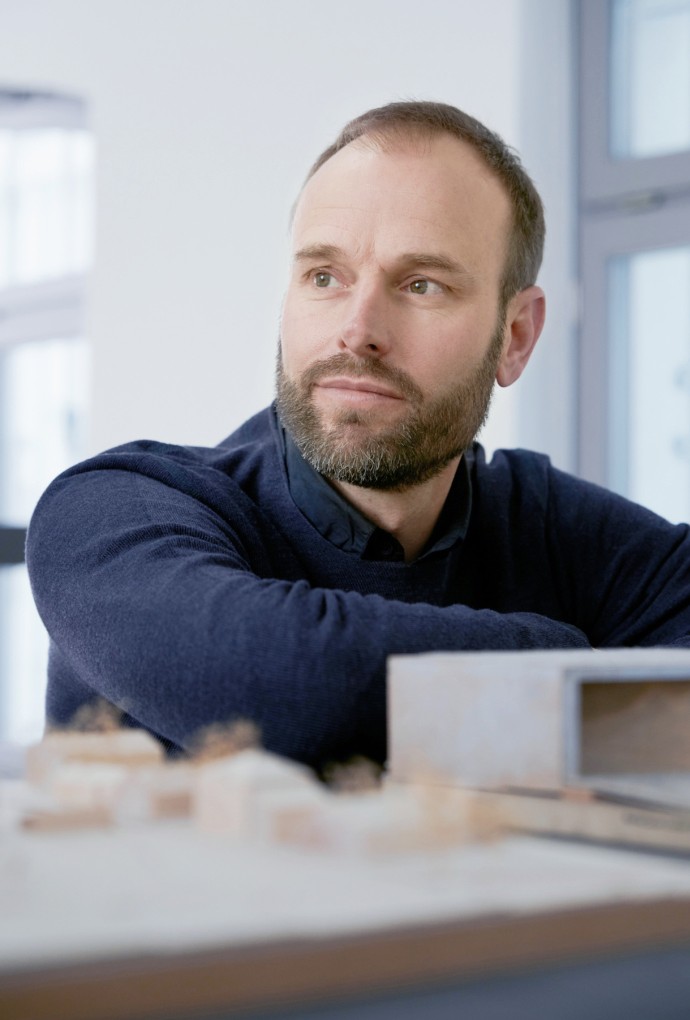 Portrait von Prof. Steffen Bathke