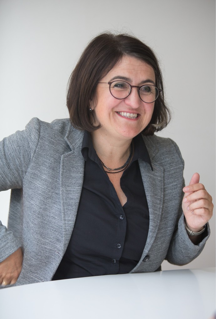 Portrait von Karin Schmid