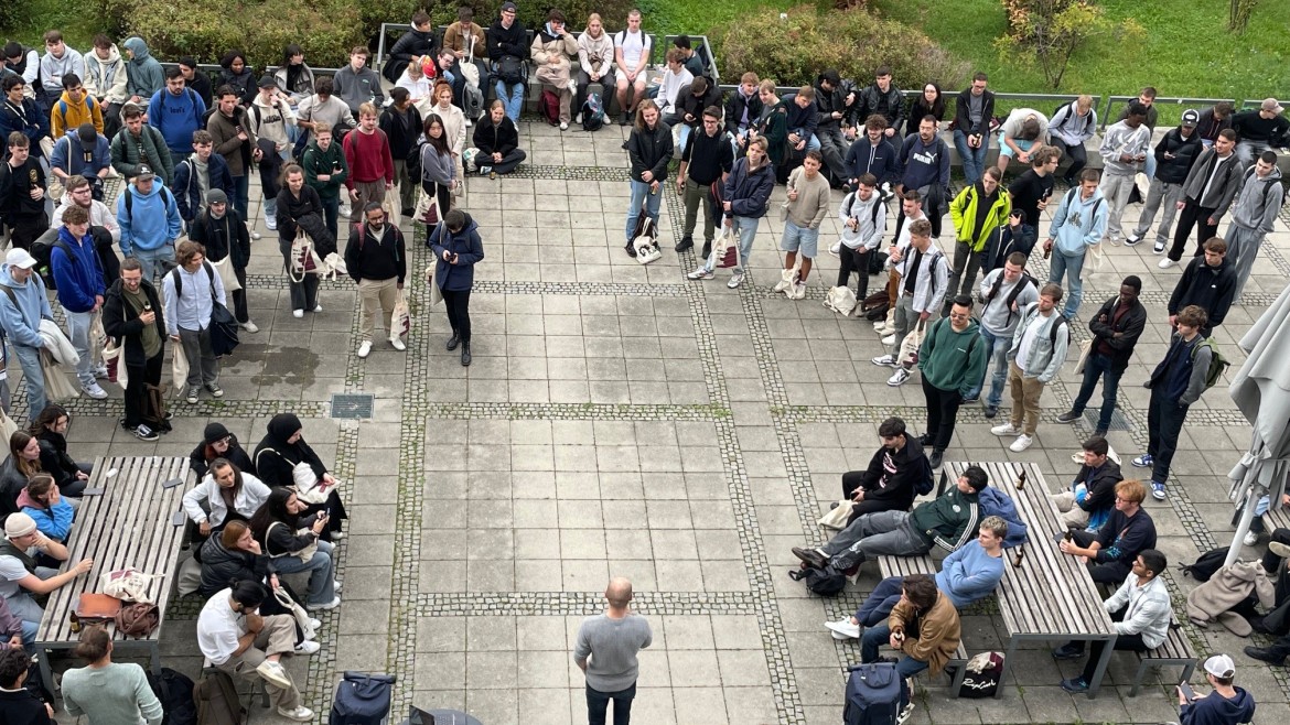 Ansturm zum Semesterstart: Fachschaft begrüßt 600 Studienanfänger