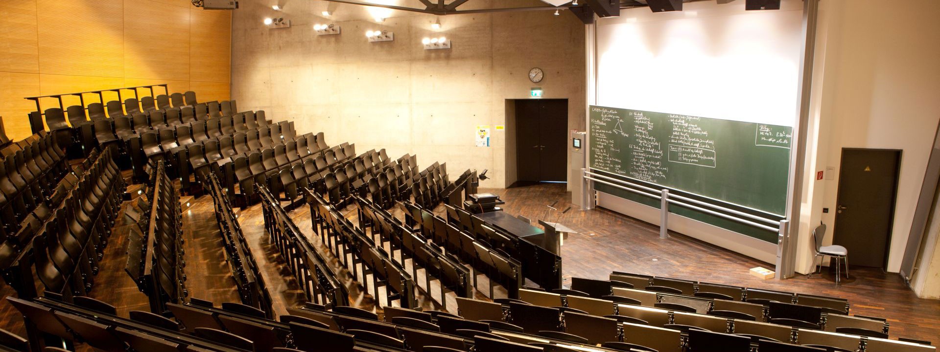 Hörsaal im Gebäude Lothstraße 64