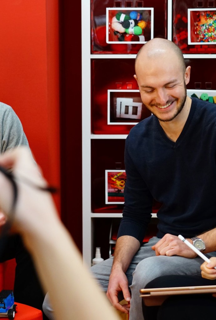 Studierende im Design Thinking Lab