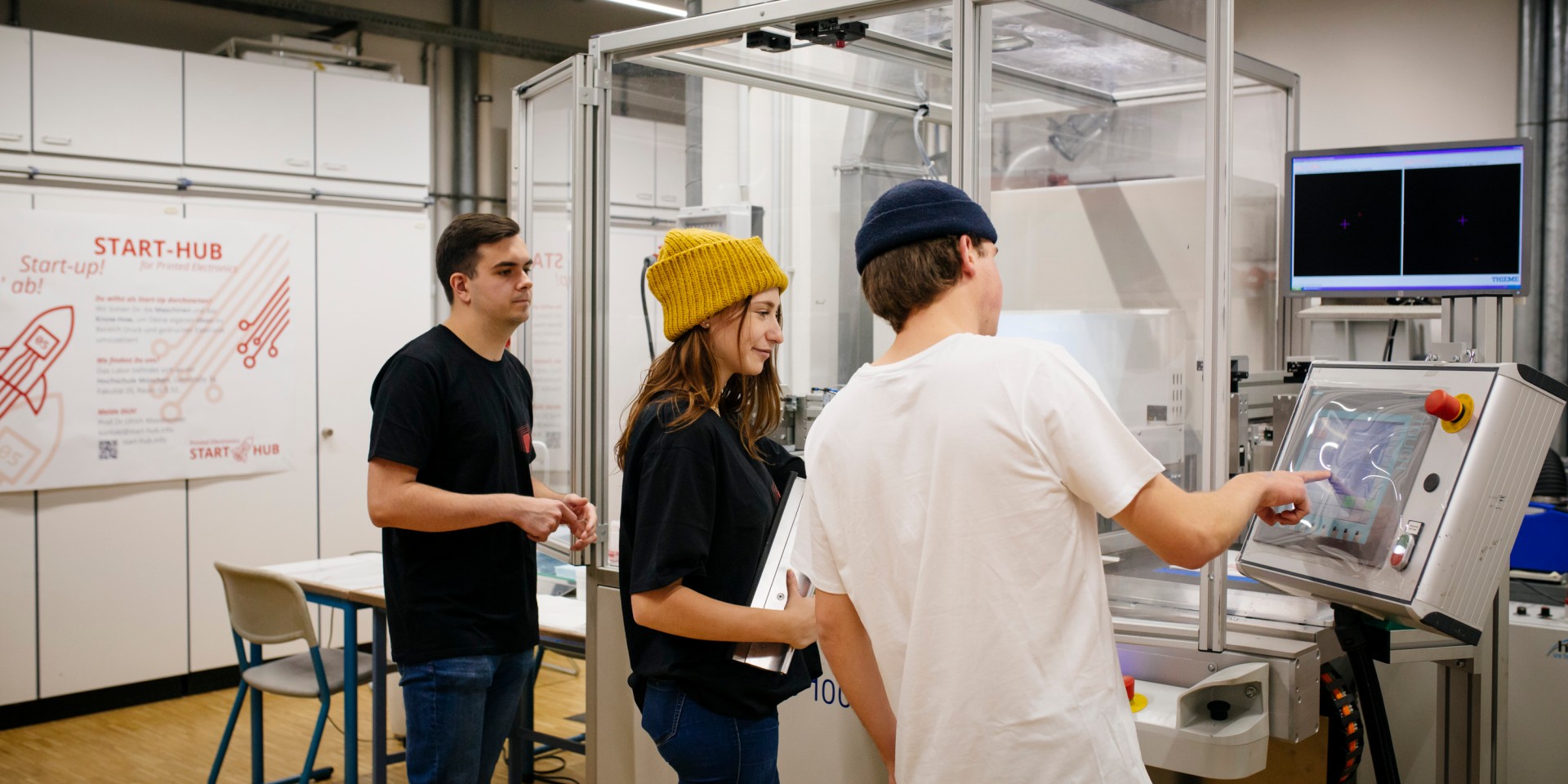 Studierende im Drucksaal