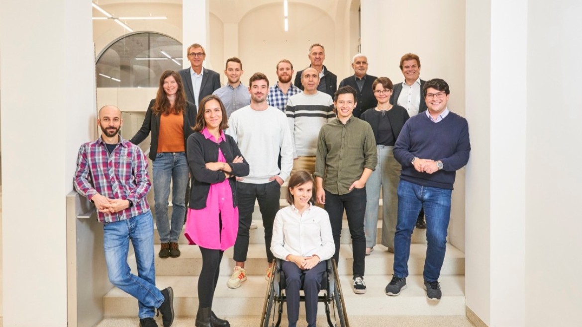 Gruppenfoto mit einigen Vertreter:innen des CENERGIE-Forschungsinstituts