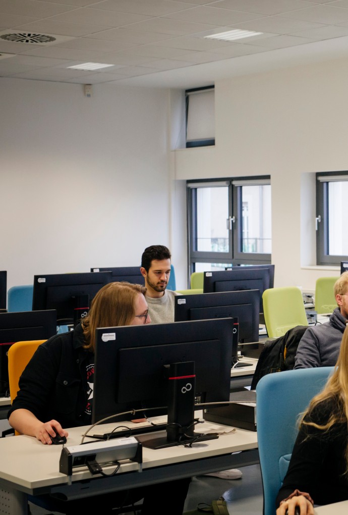 Studierende Technische Kommunikation im PC Pool