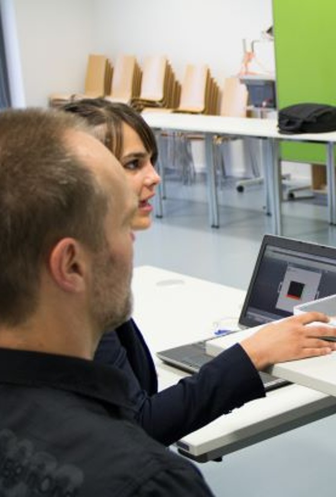 Studierende im Usability-Labor