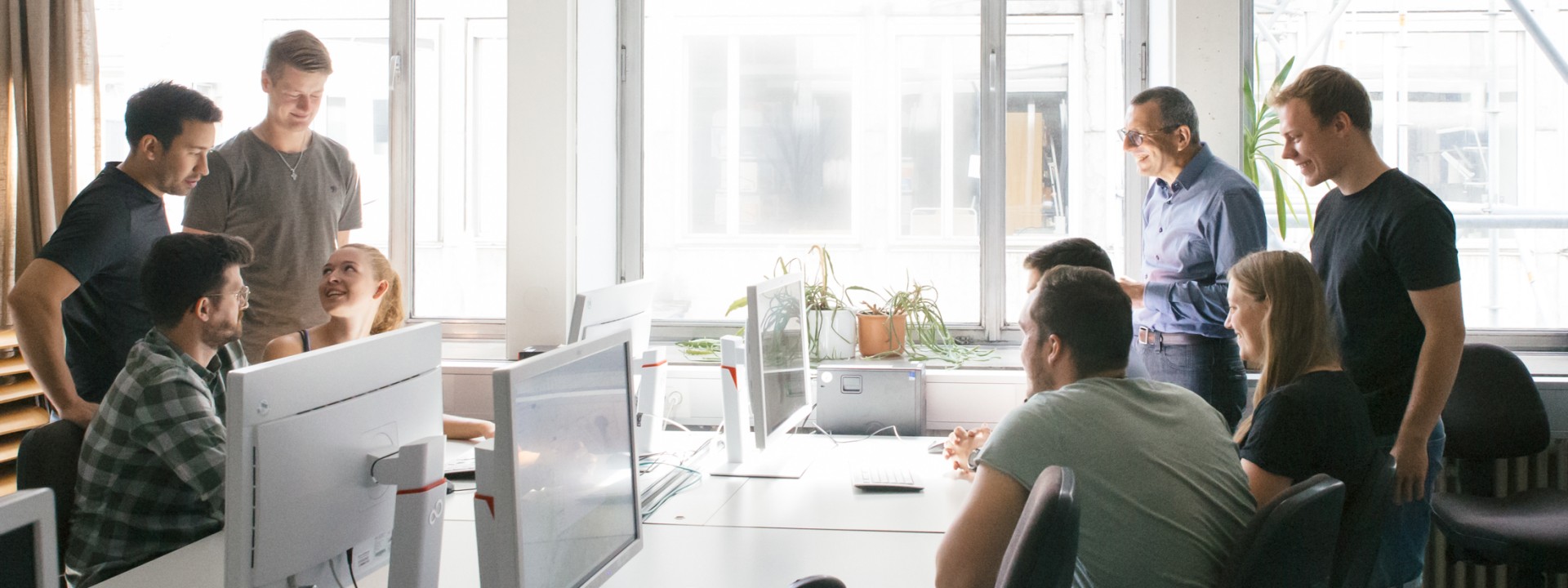 Studierende im Labor