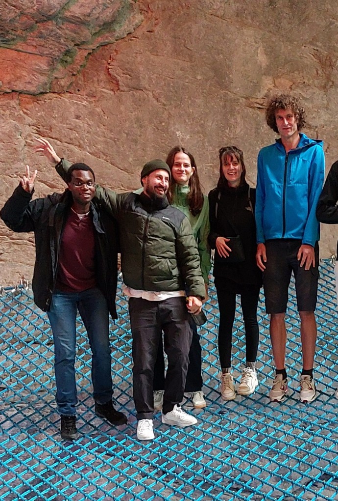 Gruppenbild auf Gitterplateau
