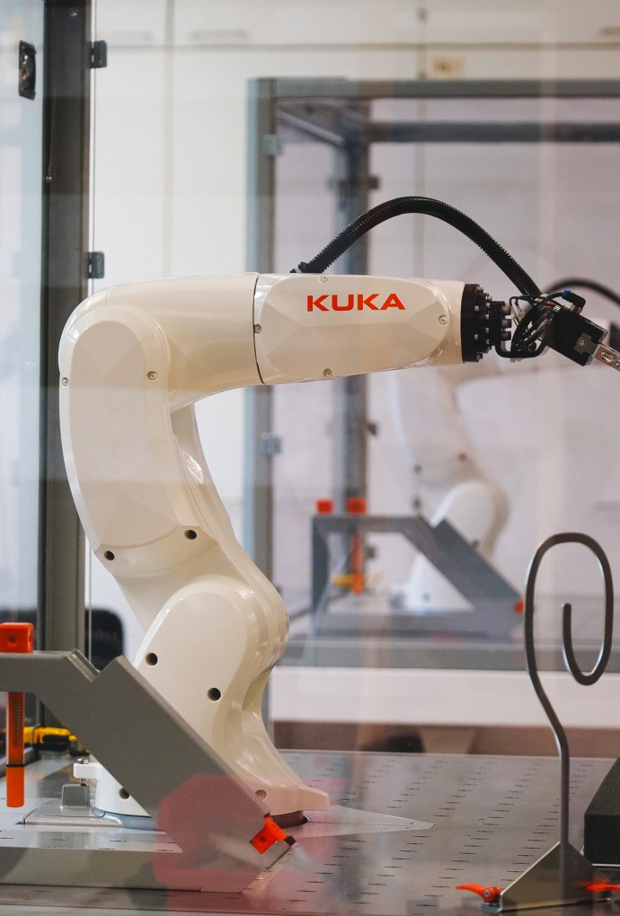 Labor für Fertigungstechnik - 6-Achs-Roboter