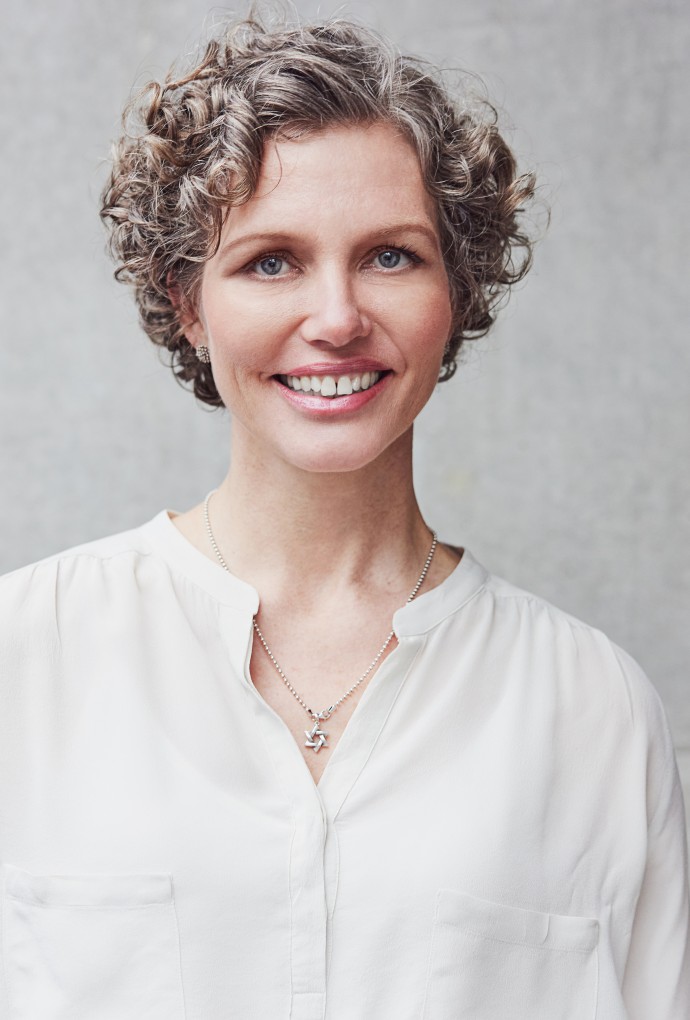 Portrait Prof. Dr. Elke Wolf