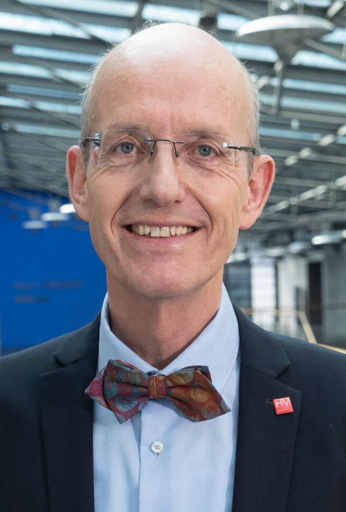 Portrait Prof. Dr. Jörg Puchan