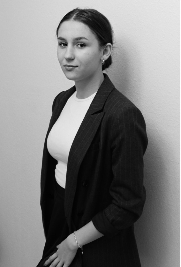 Absolventin des BA BWL & Unternehmensführung Noelle Dobos