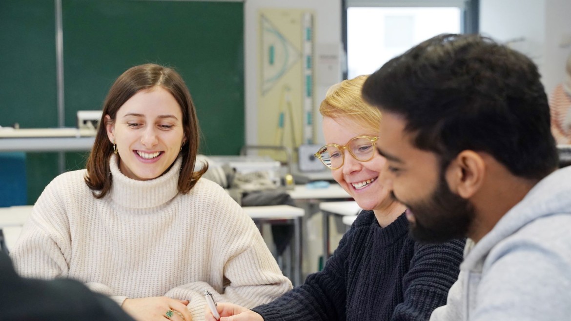 Lächelnde Studierende