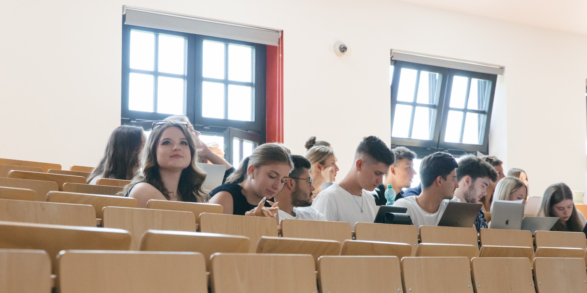 Studieninteressierte für Bachelor-und Masterstudiengänge an der Fakultät für Tourismus