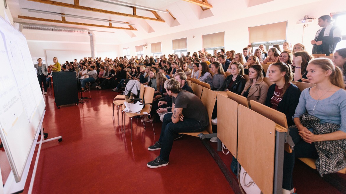 Begrüßung der Studierenden